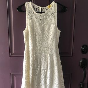White lace dress